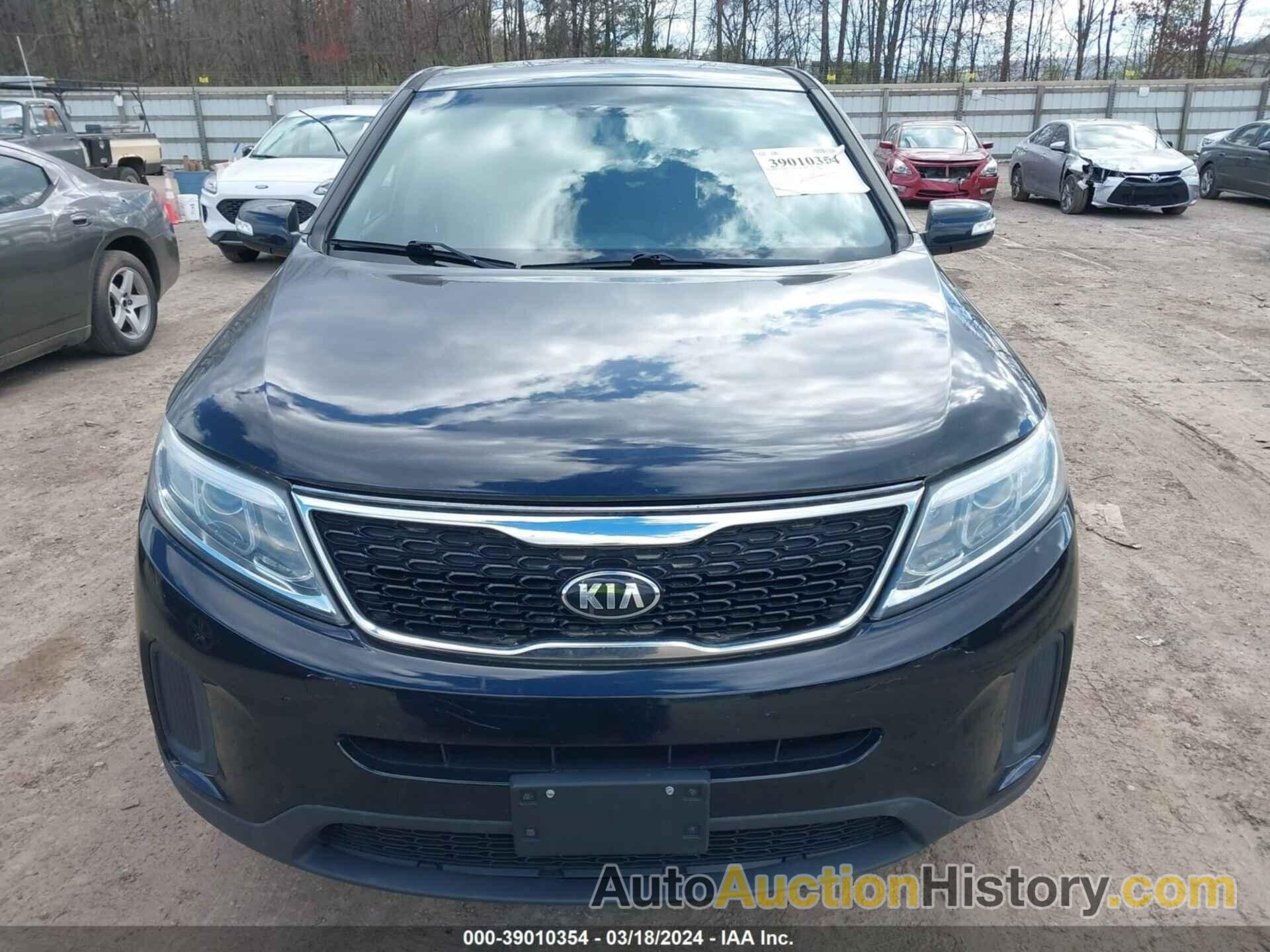 KIA SORENTO LX, 5XYKT3A61FG618810