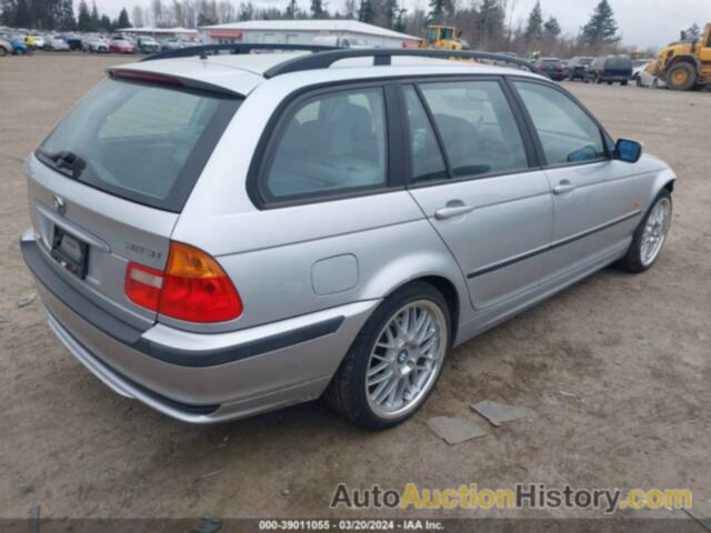 BMW 323IT, WBAAR334XYJM03111