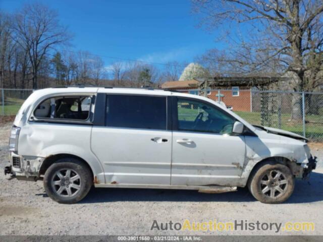 CHRYSLER TOWN & COUNTRY TOURING, 2A8HR54PX8R738119