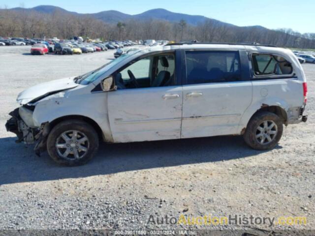 CHRYSLER TOWN & COUNTRY TOURING, 2A8HR54PX8R738119