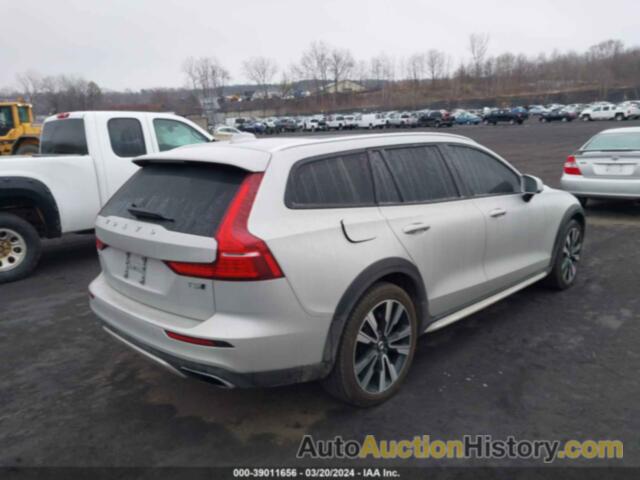 VOLVO V60 CROSS COUNTRY T5 MOMENTUM, YV4102WK7L1030858