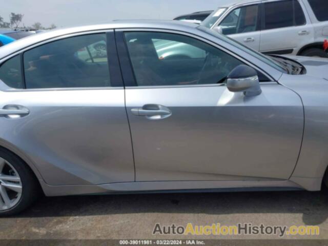 LEXUS IS 300, JTHCA1D22P5127985