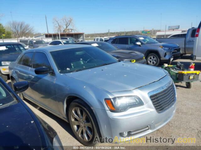 CHRYSLER 300, 2C3CCAGT3DH590582