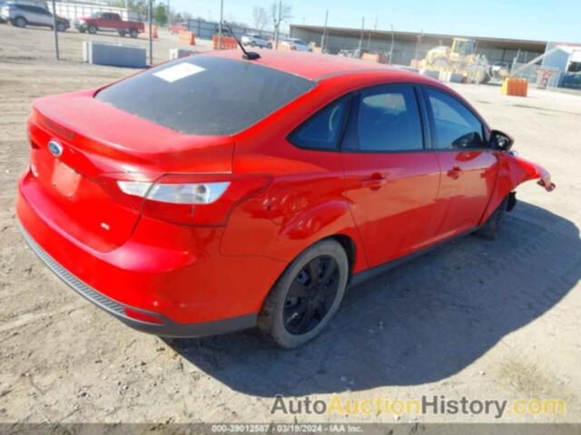 FORD FOCUS SE, 1FAHP3F21CL108712