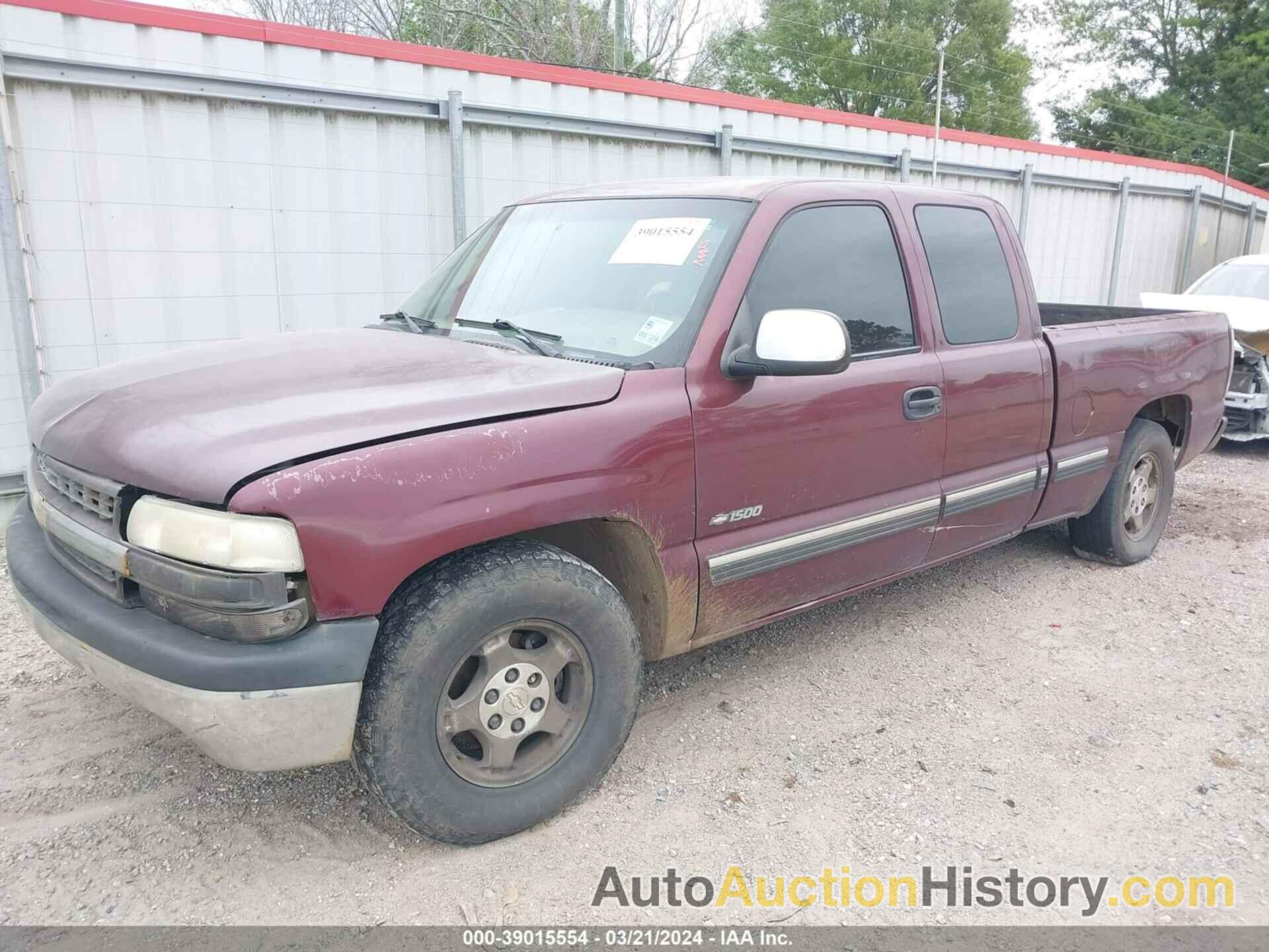 CHEVROLET SILVERADO 1500 LS, 2GCEC19T021124387