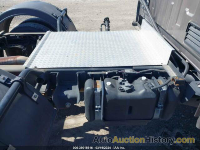 FORD F-350 CHASSIS XL, 1FD8W3GT9NED71988