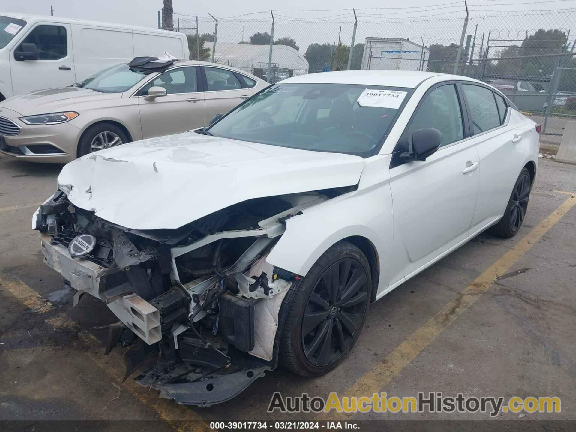 NISSAN ALTIMA SR FWD, 1N4BL4CV7LC136441