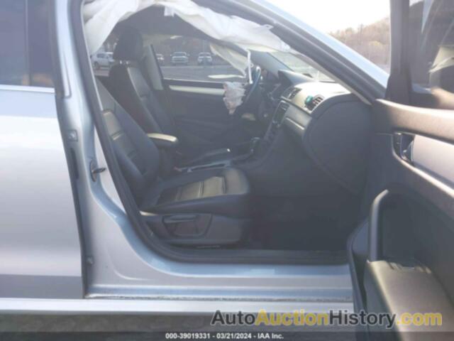 VOLKSWAGEN PASSAT 2.5L SE, 1VWBP7A38DC100046