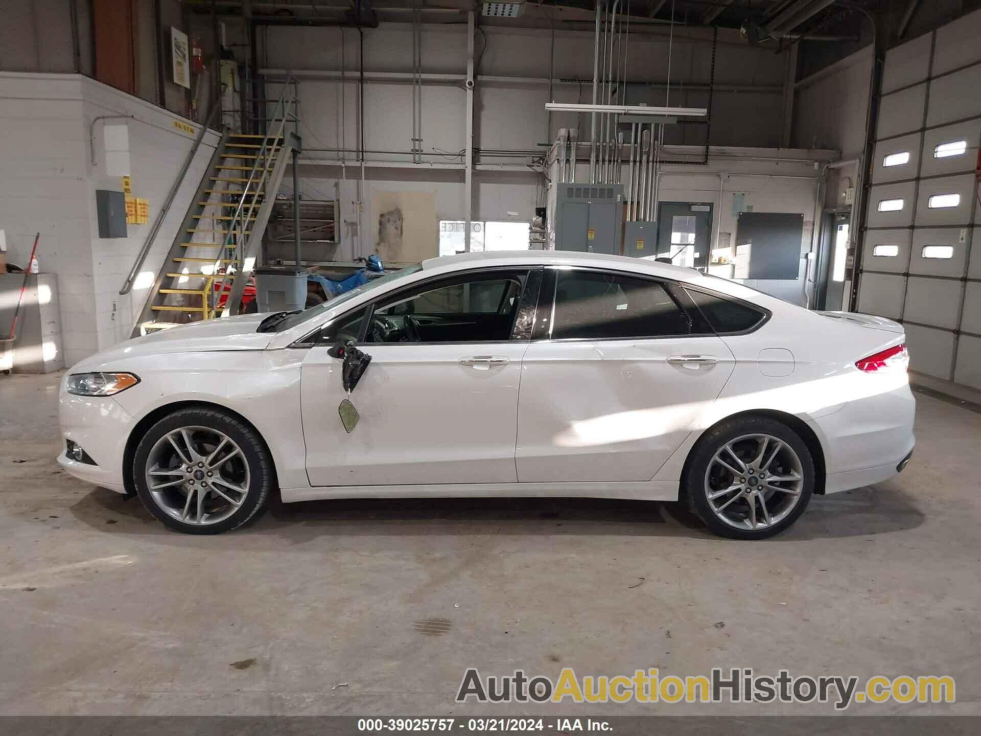 FORD FUSION TITANIUM, 3FA6P0D90GR112005