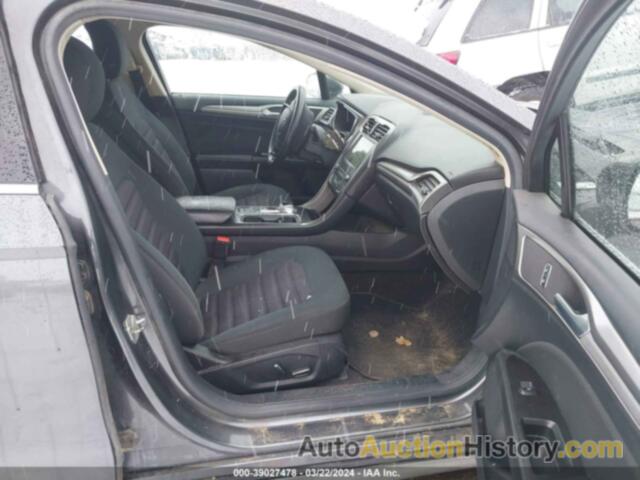 FORD FUSION SE, 3FA6P0H77HR156156