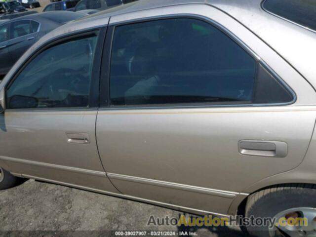 TOYOTA CAMRY LE, 4T1BG22K5VU161664