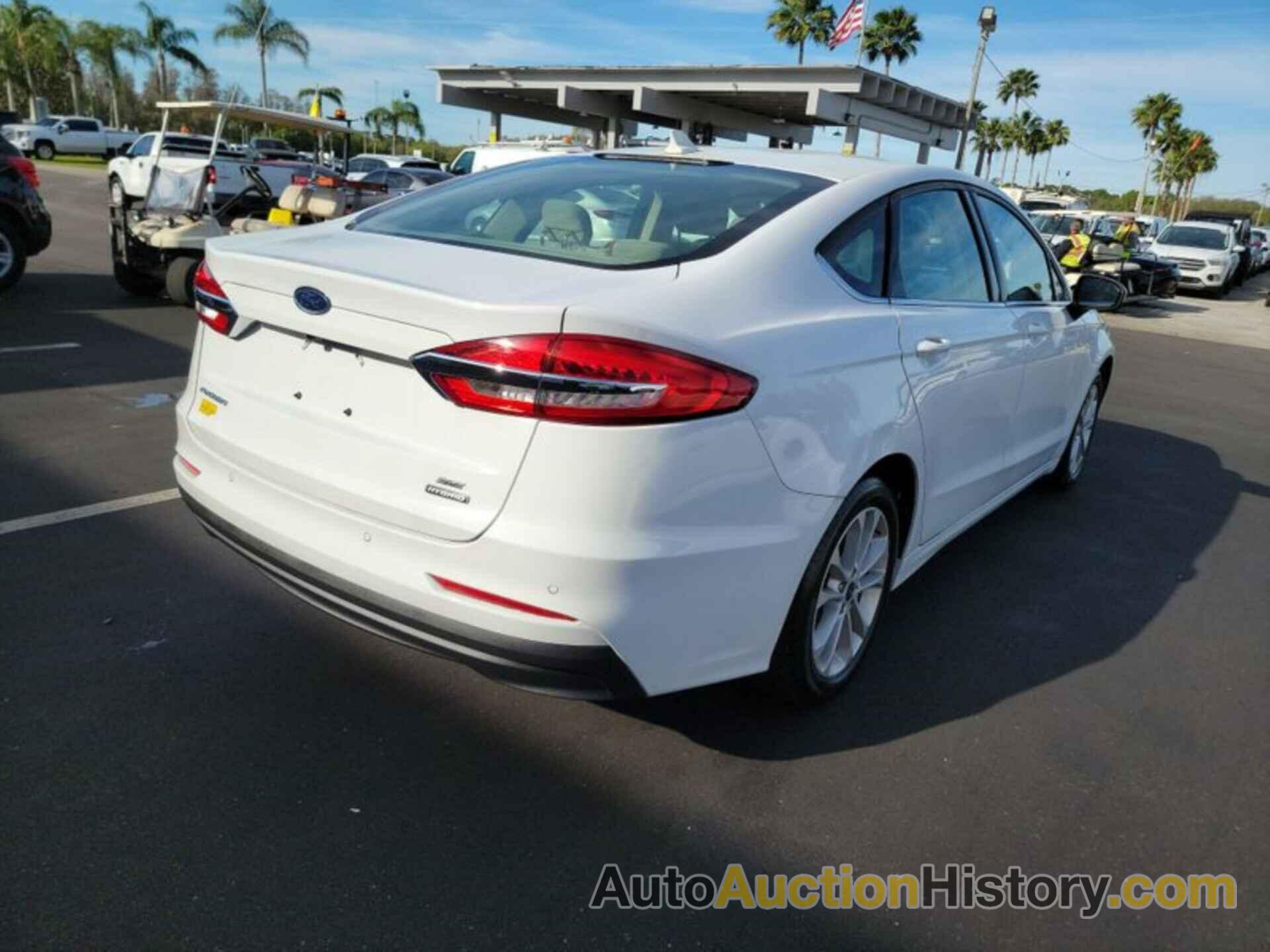 FORD FUSION HYBRID SE, 3FA6P0LU3LR263274