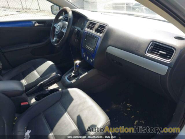 VOLKSWAGEN JETTA 2.5L SE, 3VWDP7AJ8DM369816