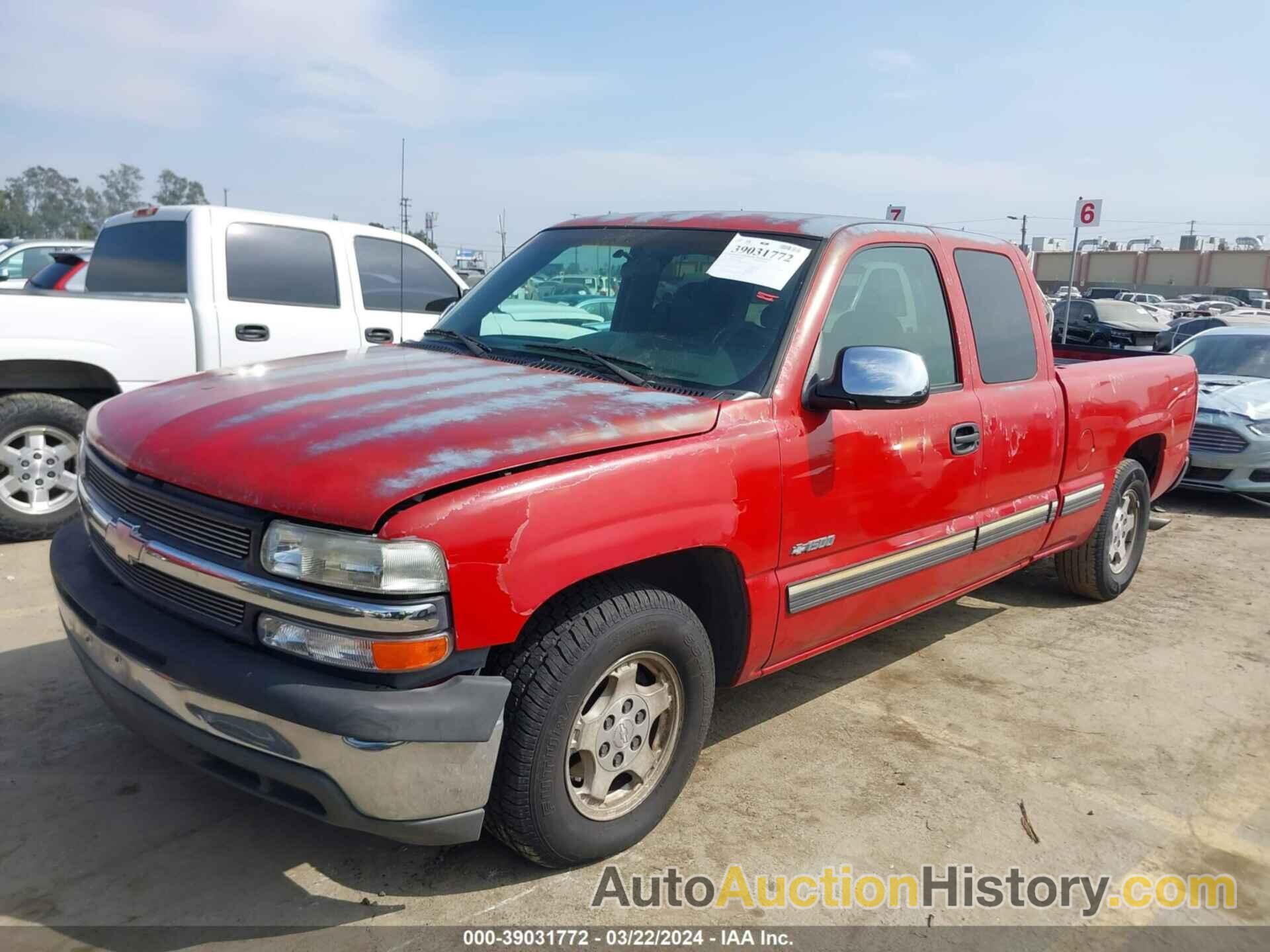 CHEVROLET SILVERADO 1500 LS, 2GCEC19V921427699