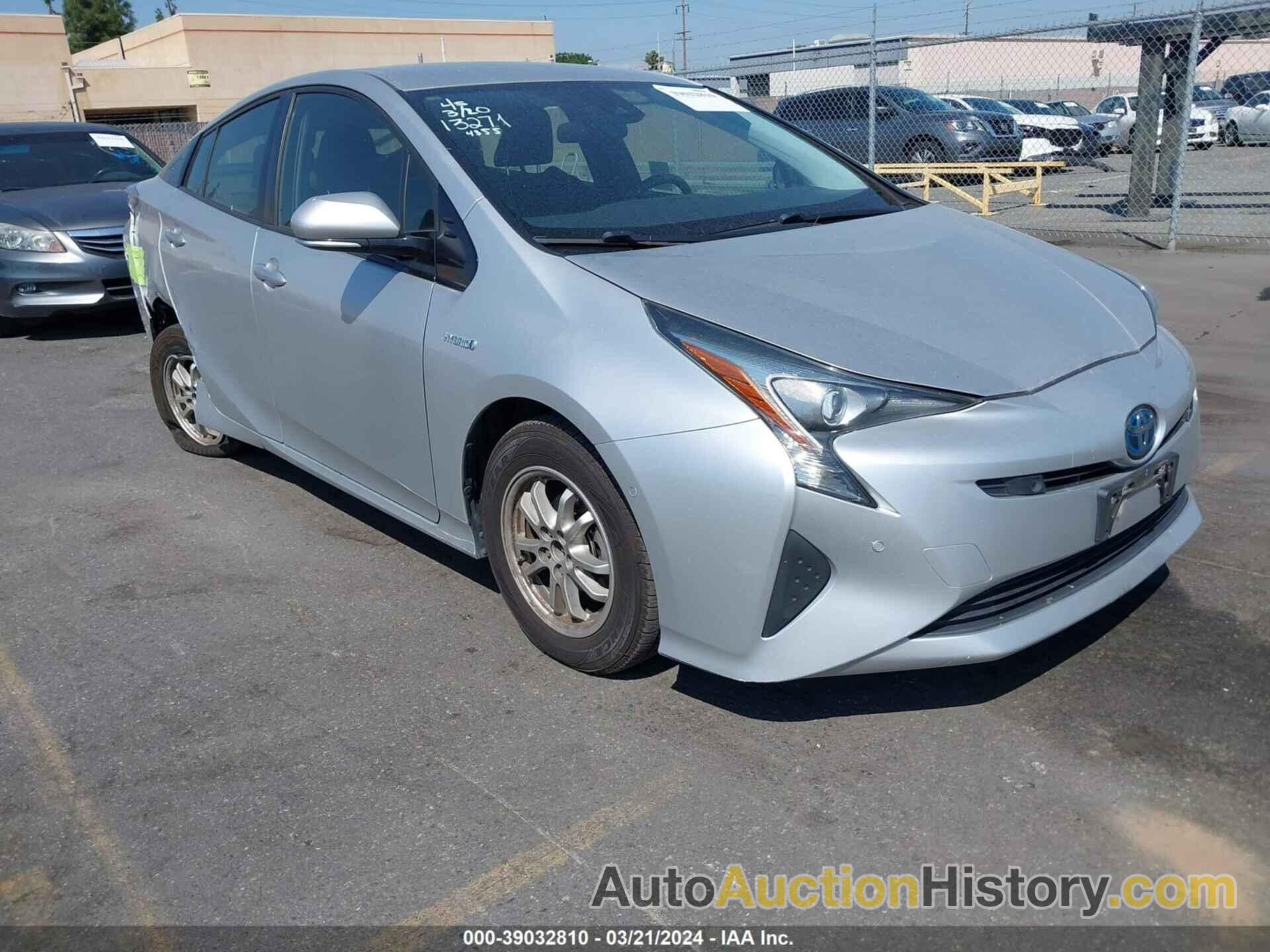 TOYOTA PRIUS, JTDKBRFU4J3584355