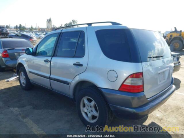 MERCEDES-BENZ ML 320, 4JGAB54E5XA142944