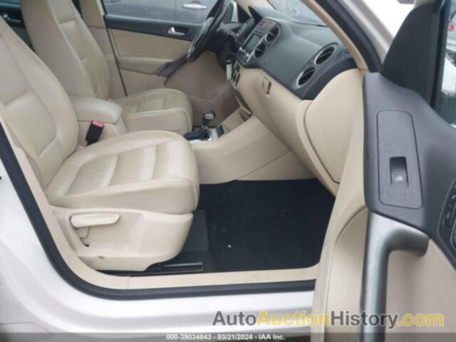 VOLKSWAGEN TIGUAN SE, WVGAV7AX2AW001512