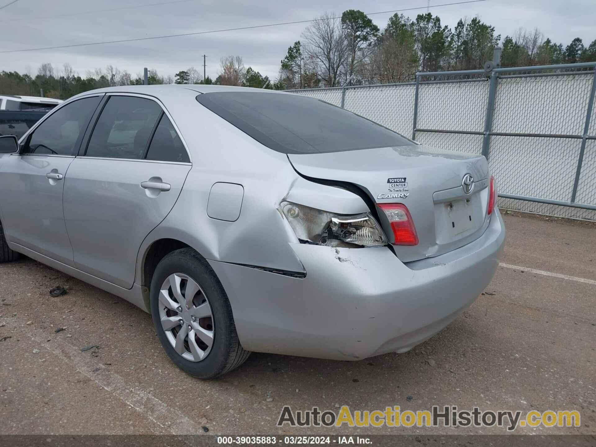 TOYOTA CAMRY LE, 4T1BE46K17U185703