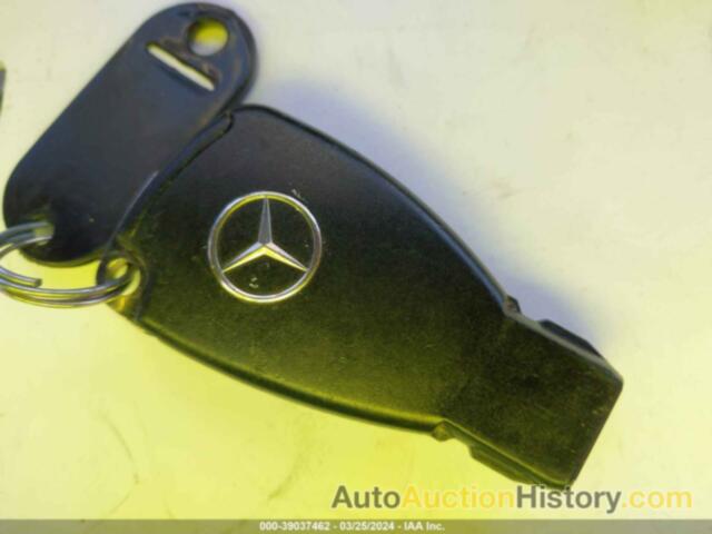 MERCEDES-BENZ E 320, WDBUF65J33A123647