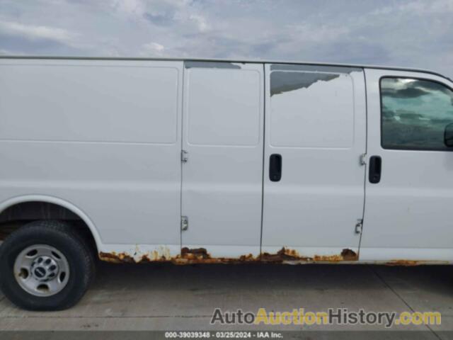 GMC SAVANA WORK VAN, 1GTHG39K781119903