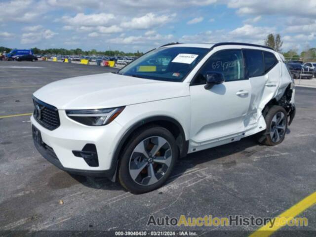 VOLVO XC40 B4 ULTIMATE DARK THEME, YV4K92HM2P2045678