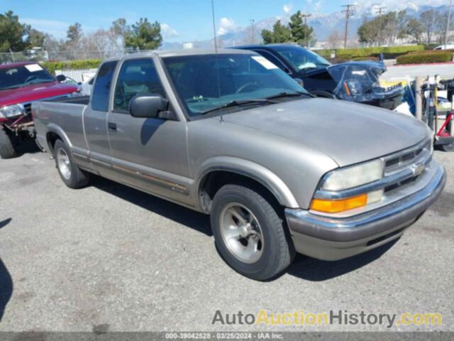 CHEVROLET S-10 LS, 1GCCS19W4Y8243098