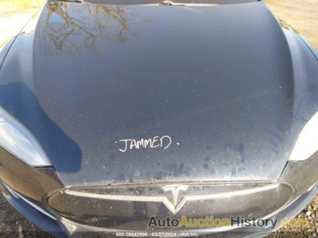 TESLA MODEL S P85D, 5YJSA1H21EFP62635