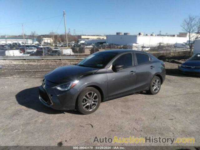 TOYOTA YARIS XLE, 3MYDLBYV2KY523941