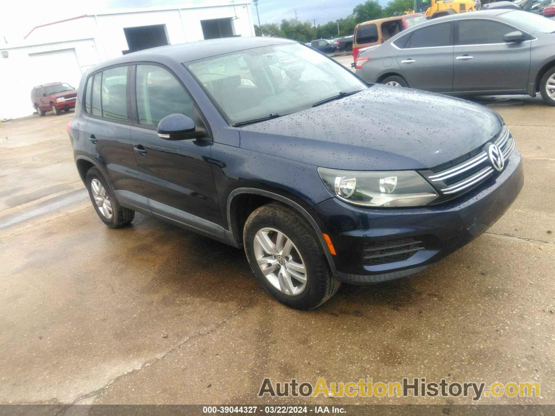 VOLKSWAGEN TIGUAN S, WVGAV7AX5DW539206