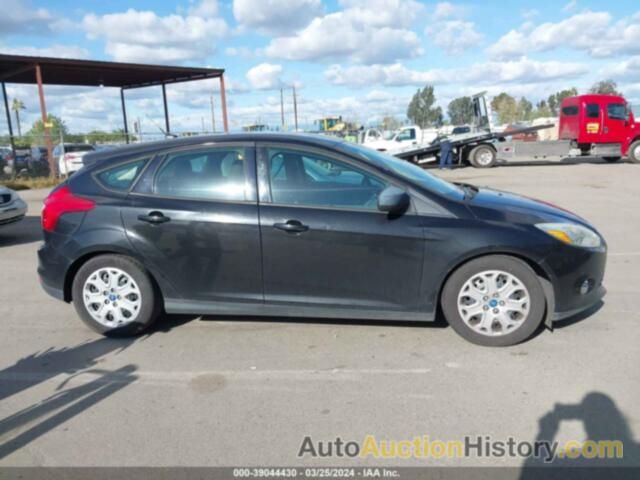 FORD FOCUS SE, 1FAHP3K27CL146094