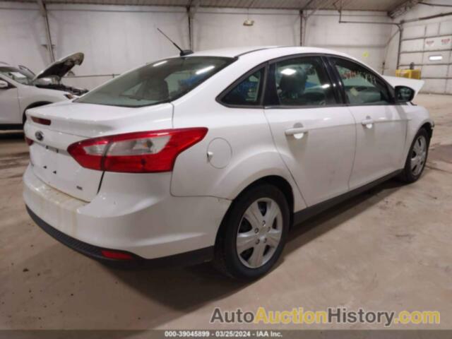 FORD FOCUS SE, 1FAHP3F29CL346985