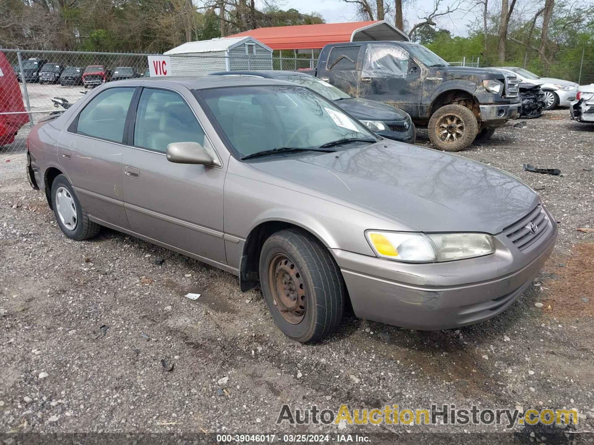 TOYOTA CAMRY CE, 4T1BG22KXXU917895