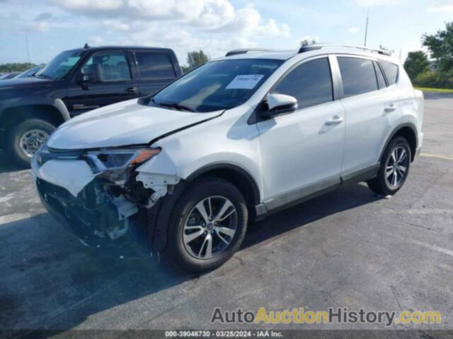 TOYOTA RAV4 XLE, JTMWFREV4HD101404