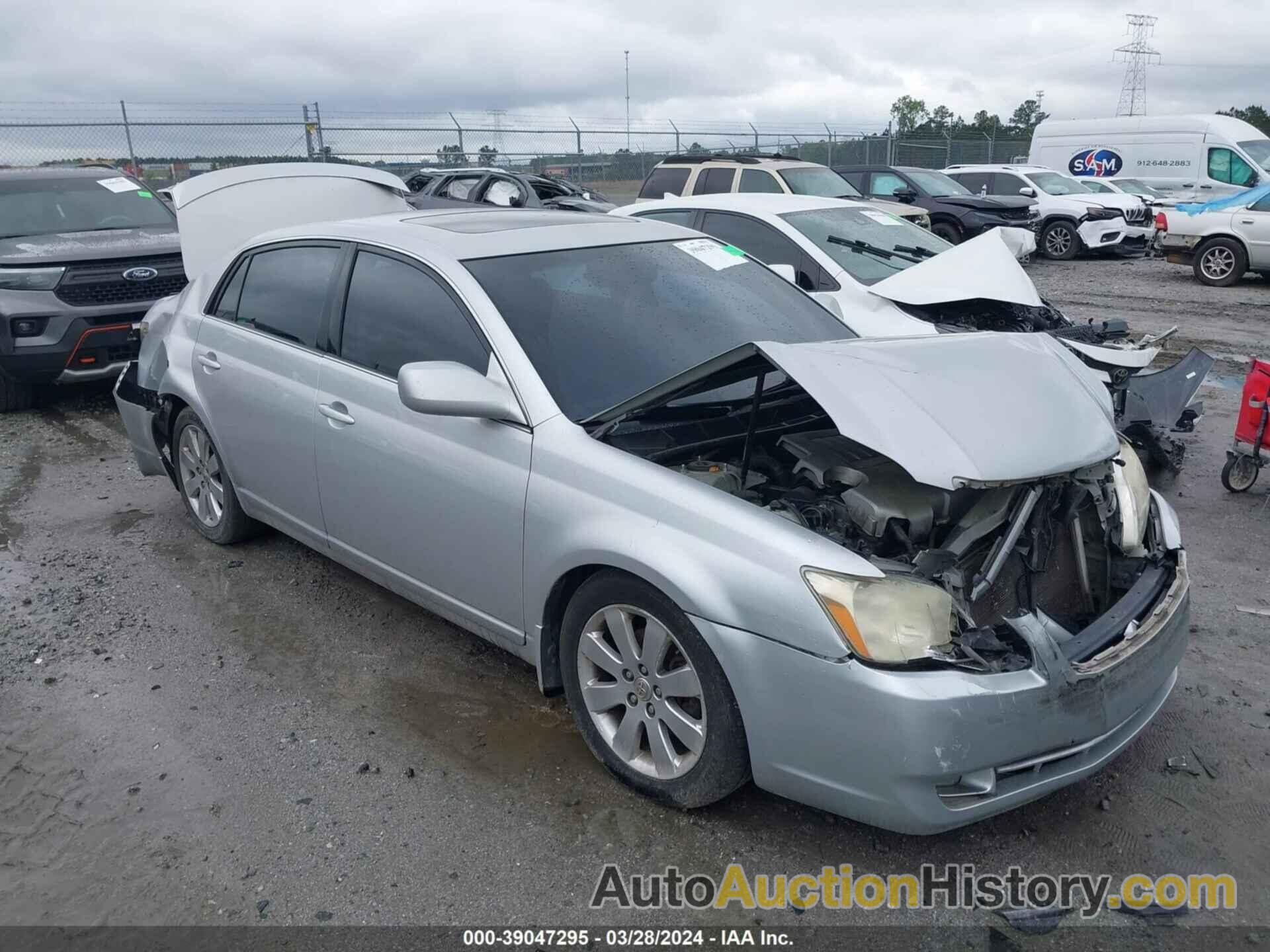 TOYOTA AVALON XLS, 4T1BK36B06U079664