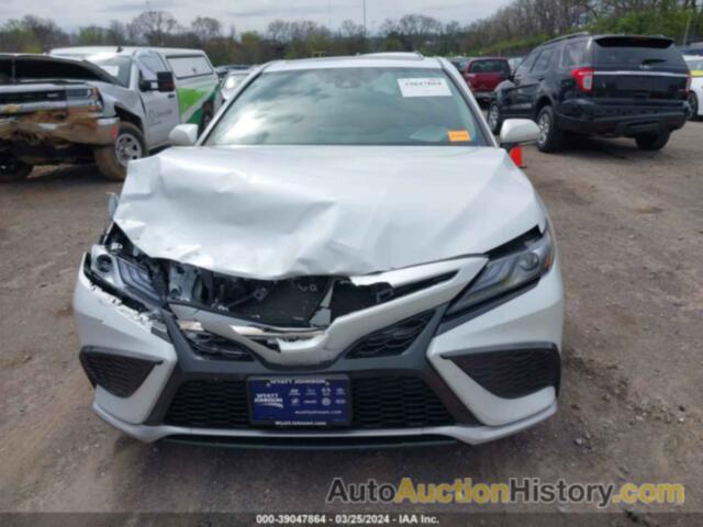 TOYOTA CAMRY XSE HYBRID, 4T1K31AK1NU580487