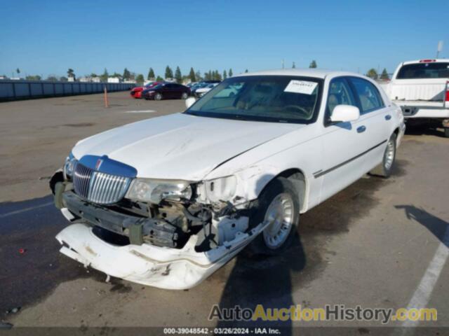 LINCOLN TOWN CAR EXECUTIVE, 1LNFM81W2WY615994