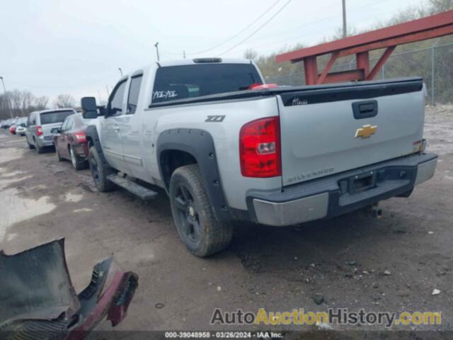 CHEVROLET SILVERADO 1500 LT, 1GCRKSE75CZ151810