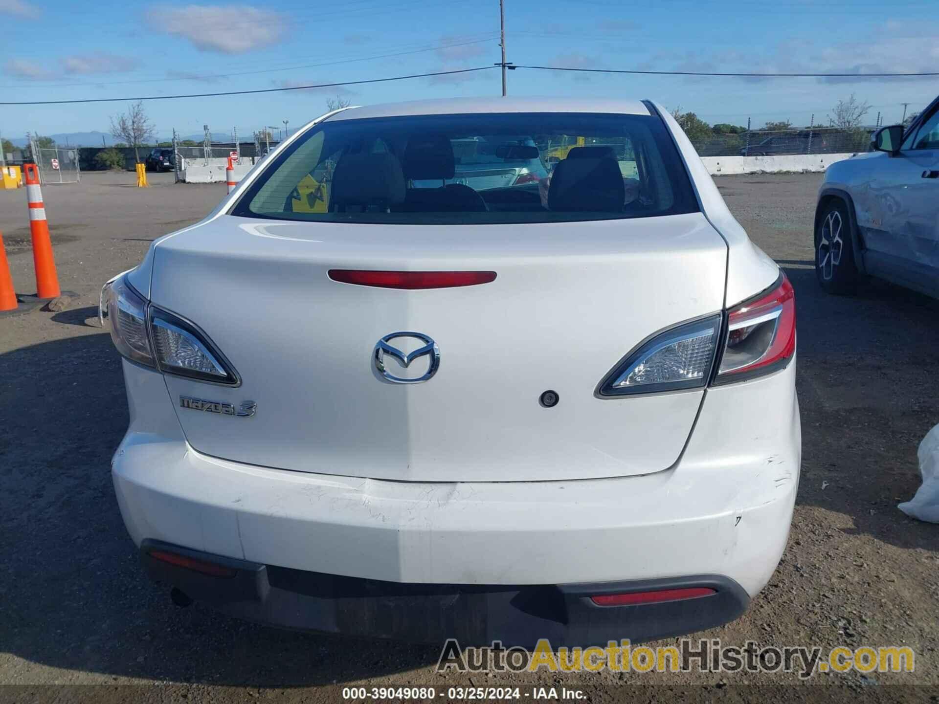 MAZDA 3 I, JM1BL1UG7B1389150