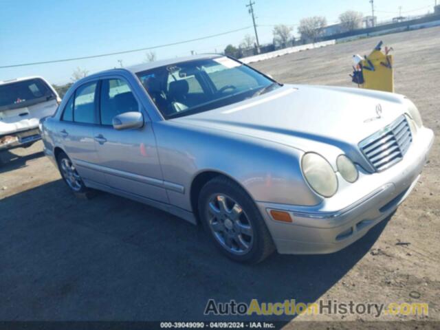 MERCEDES-BENZ E 320, WDBJF65J4YB093109