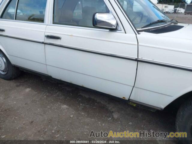 MERCEDES-BENZ 240 D, WDBAB23AXCB293699