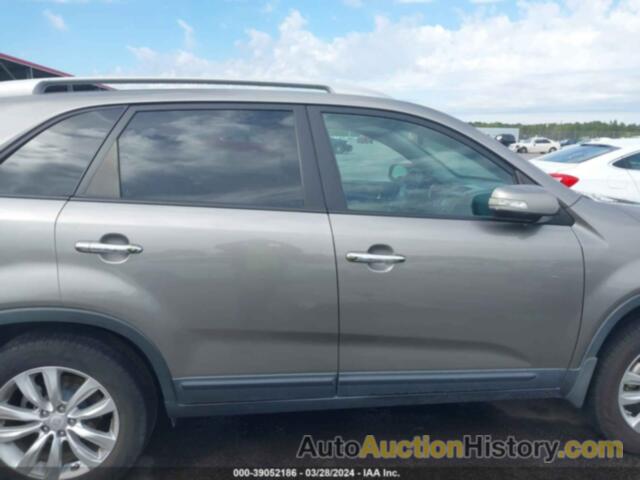 KIA SORENTO LX V6, 5XYKT4A20BG088049