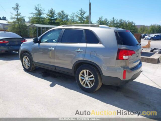 KIA SORENTO LX, 5XYKTCA6XFG594197