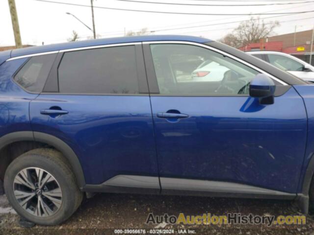 NISSAN ROGUE SV INTELLIGENT AWD, 5N1BT3BB3NC686228