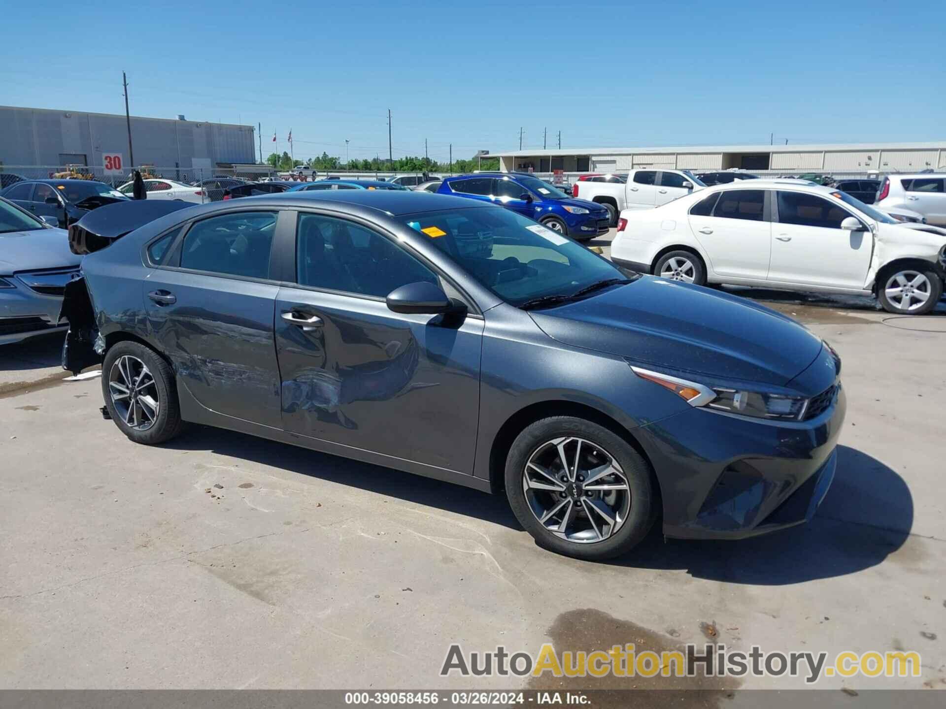 KIA FORTE LXS, 3KPF24AD9PE585238