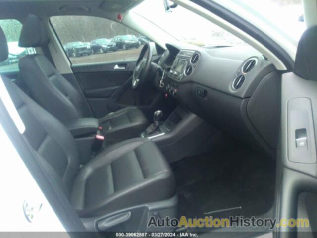 VOLKSWAGEN TIGUAN SE, WVGBV3AXXDW588883