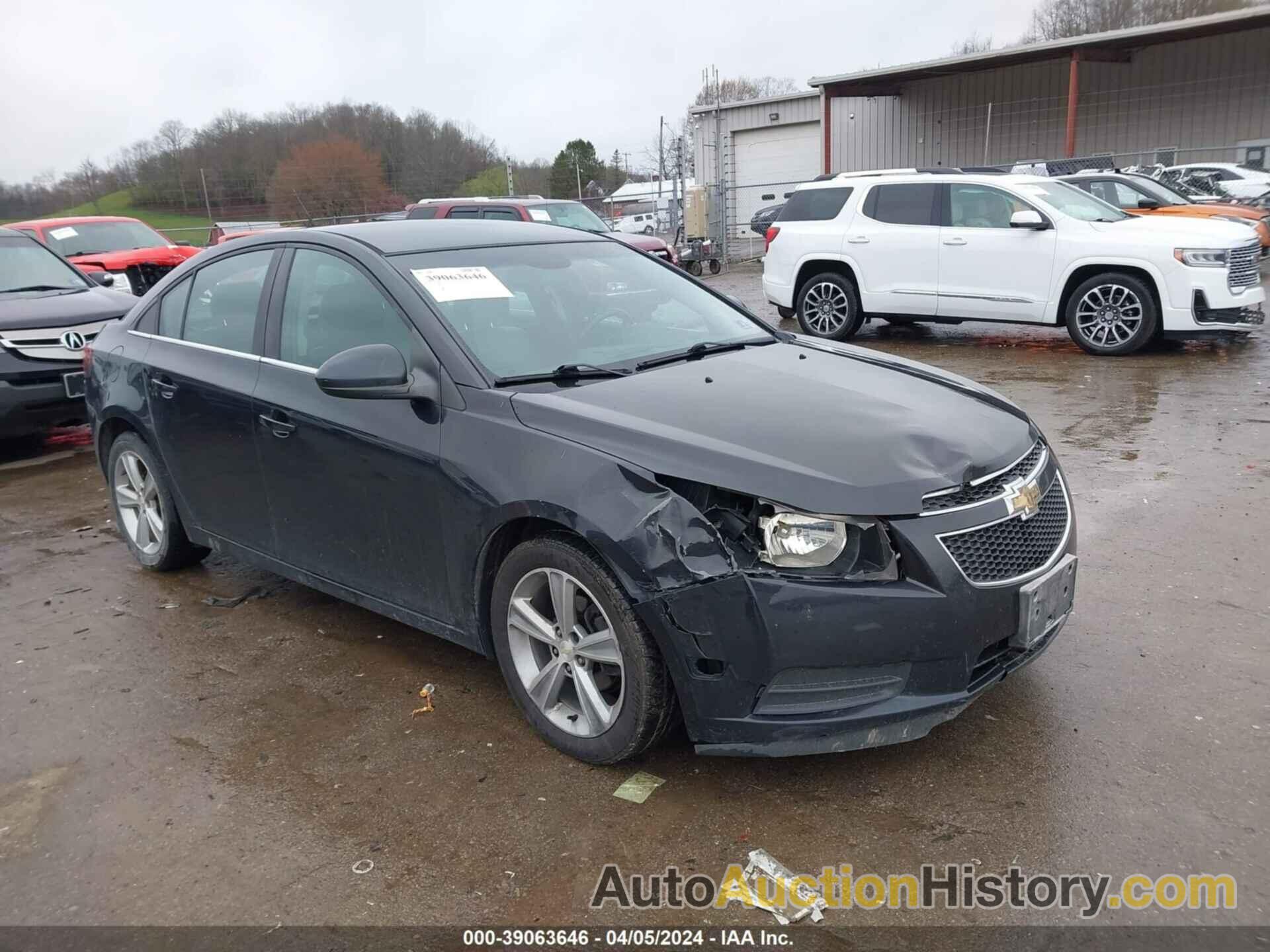 CHEVROLET CRUZE 2LT AUTO, 1G1PE5SB7E7395460