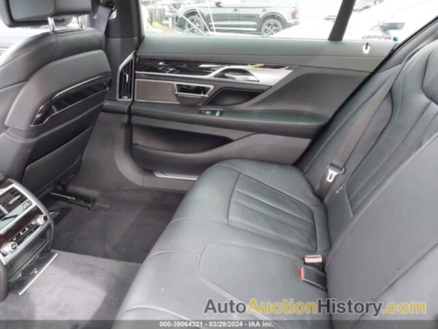 BMW 740 I, WBA7E2C57KB217973