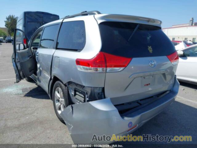 TOYOTA SIENNA LE V6 8 PASSENGER, 5TDKK3DC0CS207014