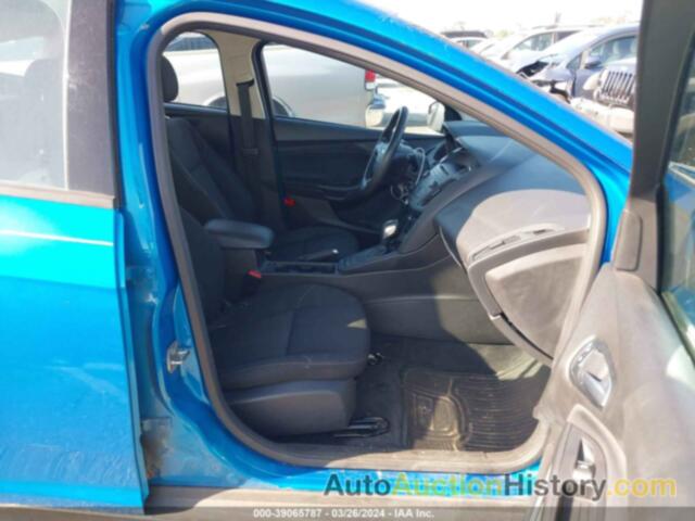 FORD FOCUS SE, 1FADP3K21GL244557