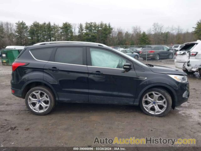 FORD ESCAPE TITANIUM, 1FMCU9J92KUB18707